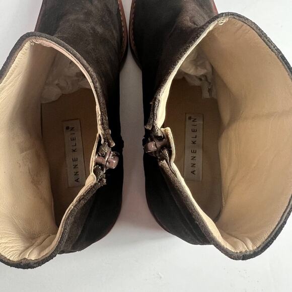 Anne Klein Womens Suede Leather Low Heel Ankle Booties Shorties - Picture 9 of 16